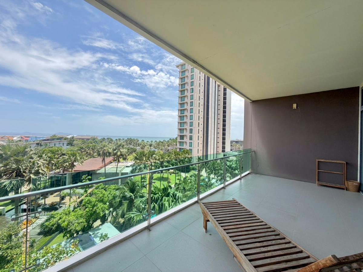 picture 🌊 For Sale : Casalunar Paradiso Beachfront Condo – 2 Bedrooms, 2 Bathrooms, 5th Floor, Spacious & Homely Living - 10/22