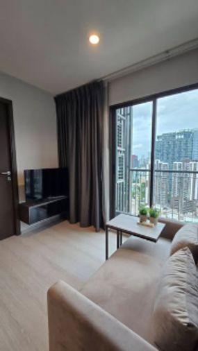 รูป PFD-08949 ให้เช่าคอนโด ริทึ่ม อโศก (Rhythm Asoke) ห้องแต่งสวยพรีเมียมพร้อมอยู่ ใกล้ MRT เพชรบุรี & MRT พระราม 9 / ARL มักกะสัน 🏙️✨ - รูปที่ 2/8