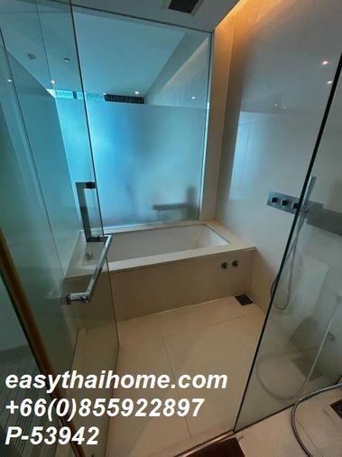 รูป P-53942 | The Room Sukhumvit 21 🔥✨ คอนโด วิวเมือง เฟอร์ครบ พร้อมเครื่องซักผ้า ใกล้ MRT พร้อมเข้าอยู่! ✨📱 Line ID: @easythaihome | ☎️ 085-592-2897 - รูปที่ 9/20