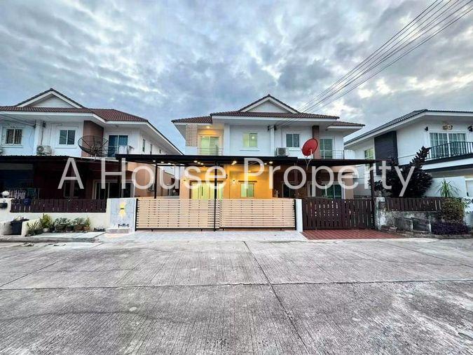 รูป ขายบ้านแฝด หมู่บ้านศรีนครินทร์ นาพร้าว ศรีราชา ชลบุรี - รูปที่ 1/10