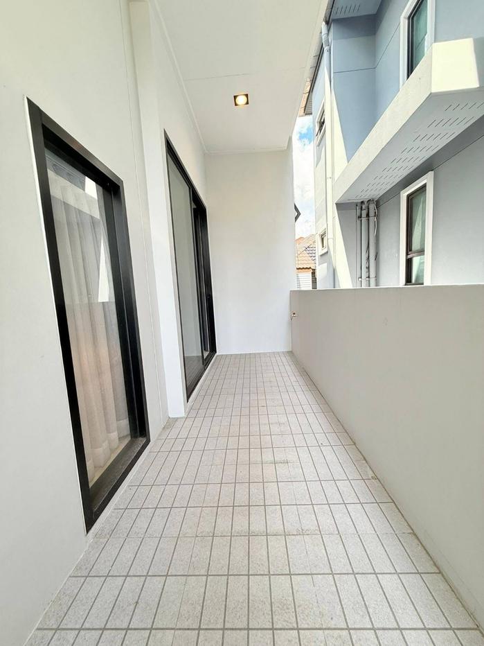 รูป HR3723ให้เช่าบ้านเดี่ยว 3 ชั้น หลังใหญ่ 100 ตร.วา 360 ตร.ม. ทำเลรัชดา-สุทธิสาร (ซอย 20 มิถุนา) 4 นอน 5 น้ำ จอดรถ 4 คัน ใกล้ MRT สุทธิสาร & ห้วยขวาง - รูปที่ 8/18