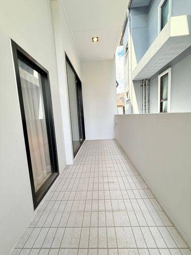 รูป HR3723ให้เช่าบ้านเดี่ยว 3 ชั้น หลังใหญ่ 100 ตร.วา 360 ตร.ม. ทำเลรัชดา-สุทธิสาร (ซอย 20 มิถุนา) 4 นอน 5 น้ำ จอดรถ 4 คัน ใกล้ MRT สุทธิสาร & ห้วยขวาง - รูปที่ 8/18