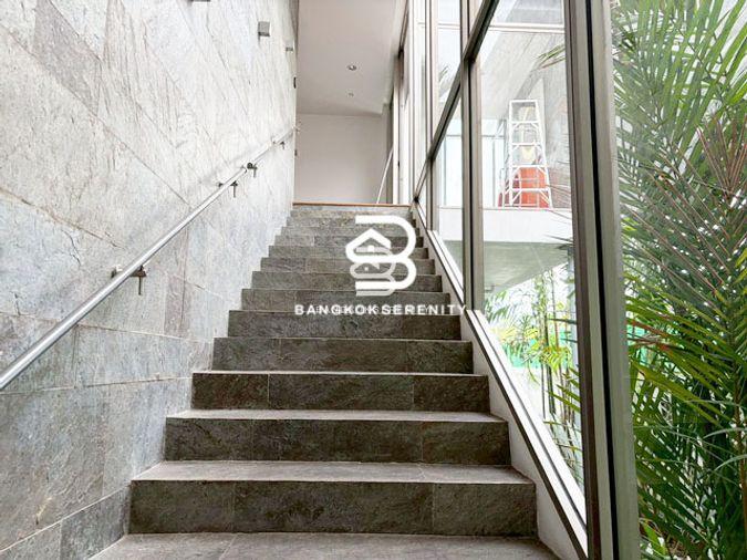 picture Pool Villa for sale at Windmill Golfcourse - 20/32