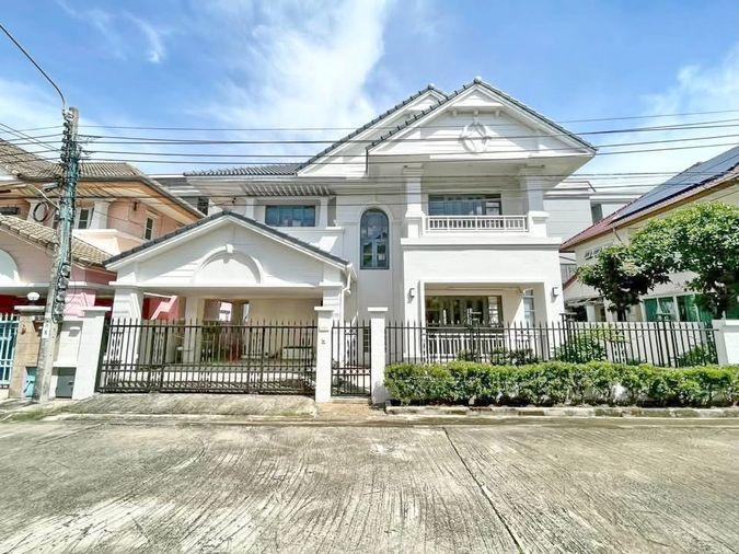 picture H0823, Detached House for Rent 3Br, Phatthanakan - 1/17