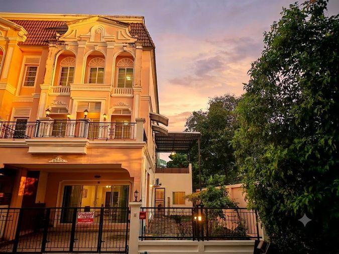 รูป Pet-Friendly หลังมุมติดสวน! ตอบโจทย์ Home Office & ครอบครัว 🌿Urban Sathorn (สาทร–ราชพฤกษ์) - รูปที่ 2/13