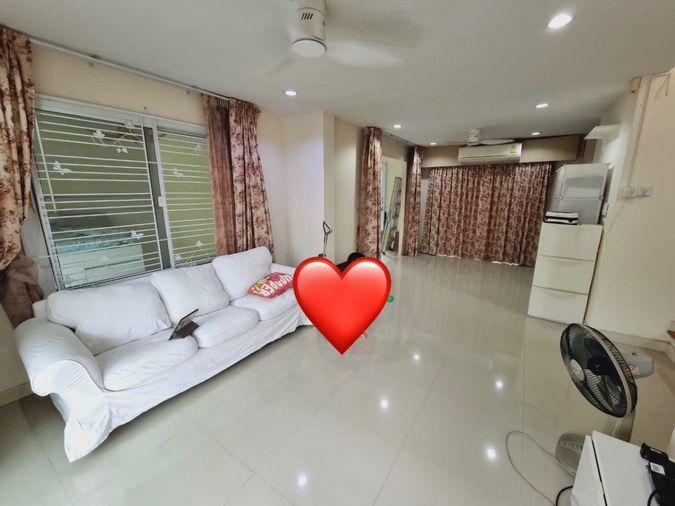 รูป ขายบ้านแฝด ด่วน ราคาต่ำกว่าทุน โครงการ เดอะเซนทรัล รีเจ้นท์ ศรีราชา 🏡✨ - รูปที่ 2/10