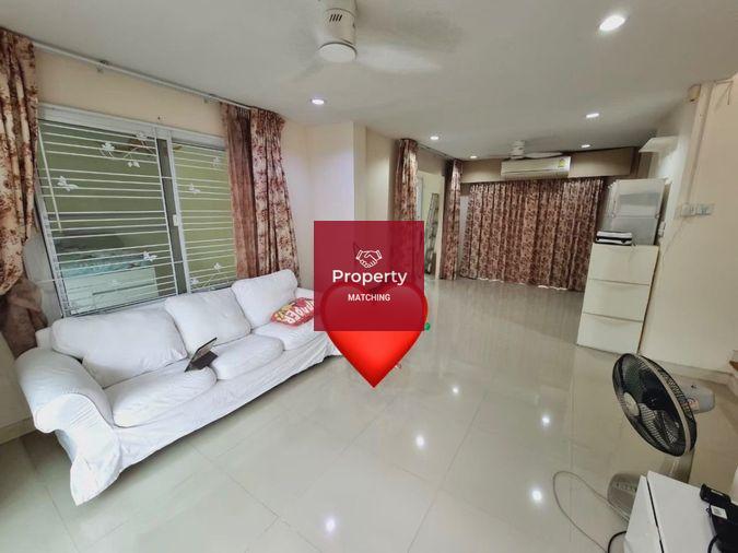 รูป ขายบ้านแฝด ด่วน ราคาต่ำกว่าทุน โครงการ เดอะเซนทรัล รีเจ้นท์ ศรีราชา 🏡✨ - รูปที่ 2/10