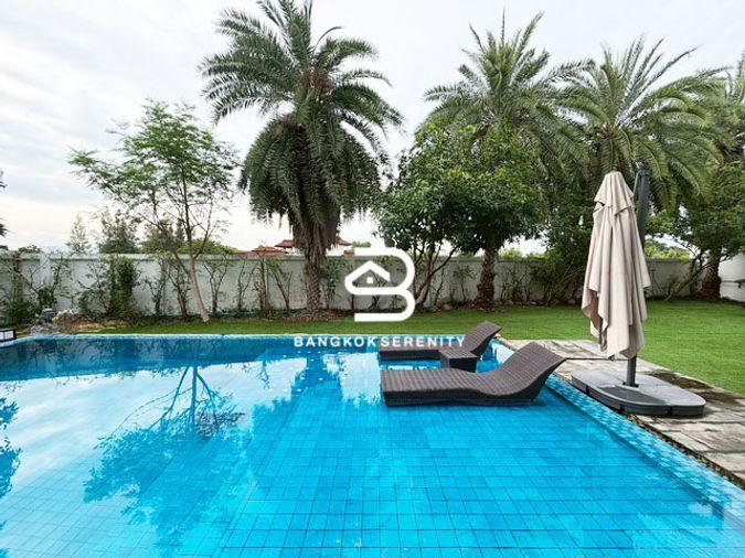picture Pool Villa for sale at Windmill Golfcourse  - 2/32
