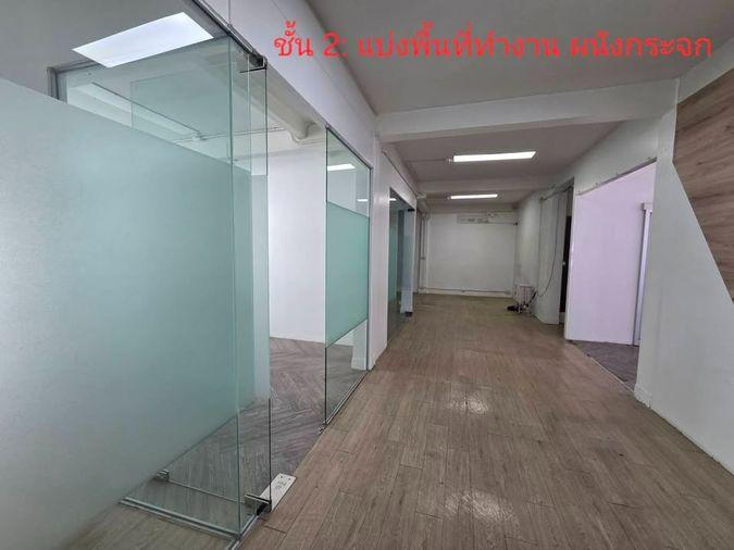 รูป HR3759ให้เช่าตึกแถว/อาคารพาณิชย์ 4 คูหา 4 ชั้น สาทร - นราธิวาส 14 พื้นที่กว้าง 500+ ตร.ม. จอดรถ 6-7 คัน น้ำไม่เคยท่วม - รูปที่ 5/10