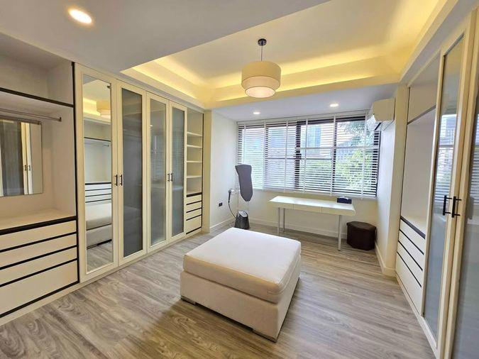 รูป HR3757ให้เช่าทาวน์โฮมหรู 4 ชั้น ใจกลางสุขุมวิท 49 - ทองหล่อ ในซอยส่วนตัว เงียบสงบ ปลอดภัย ทำเลดีที่สุด! อยู่ตรงข้าม UFM Fuji Supermarket - รูปที่ 9/10