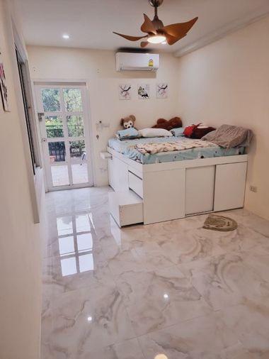 รูป ขายบ้านแฝด ด่วน ราคาต่ำกว่าทุน โครงการ เดอะเซนทรัล รีเจ้นท์ ศรีราชา 🏡✨ - รูปที่ 5/10