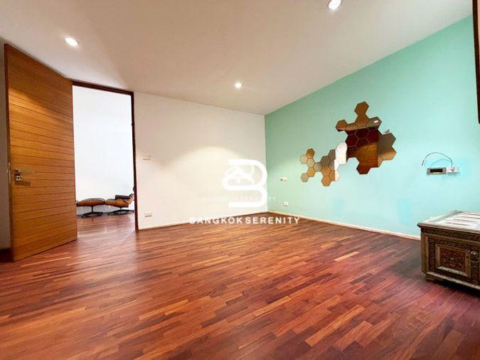 picture Pool Villa for sale at Windmill Golfcourse - 14/32