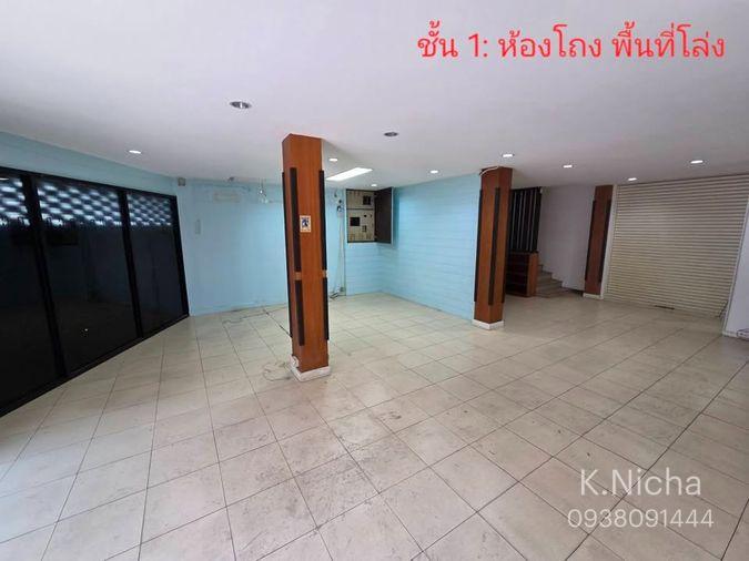 รูป HR3759ให้เช่าตึกแถว/อาคารพาณิชย์ 4 คูหา 4 ชั้น สาทร - นราธิวาส 14 พื้นที่กว้าง 500+ ตร.ม. จอดรถ 6-7 คัน น้ำไม่เคยท่วม - รูปที่ 2/10