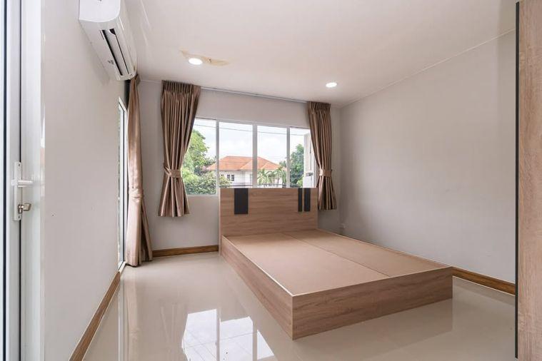 รูป HR3756ให้เช่าบ้านเดี่ยวหลังใหญ่ 122 ตร.ว. ลลิล อินเดอะพาร์ค วัชรพล–พหลโยธิน จอดรถ 6 คัน | Pet Friendly ใกล้สนามบินดอนเมือง - รูปที่ 26/47