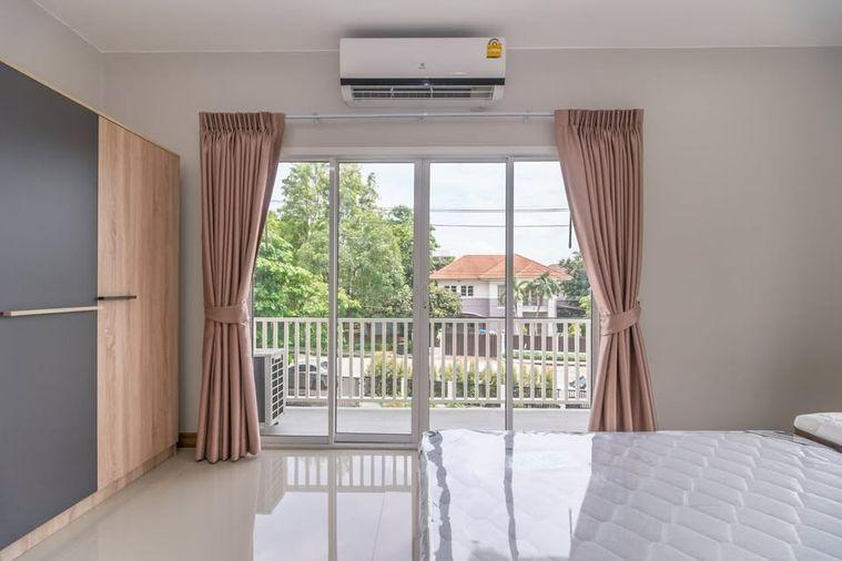รูป HR3756ให้เช่าบ้านเดี่ยวหลังใหญ่ 122 ตร.ว. ลลิล อินเดอะพาร์ค วัชรพล–พหลโยธิน จอดรถ 6 คัน | Pet Friendly ใกล้สนามบินดอนเมือง - รูปที่ 2/47
