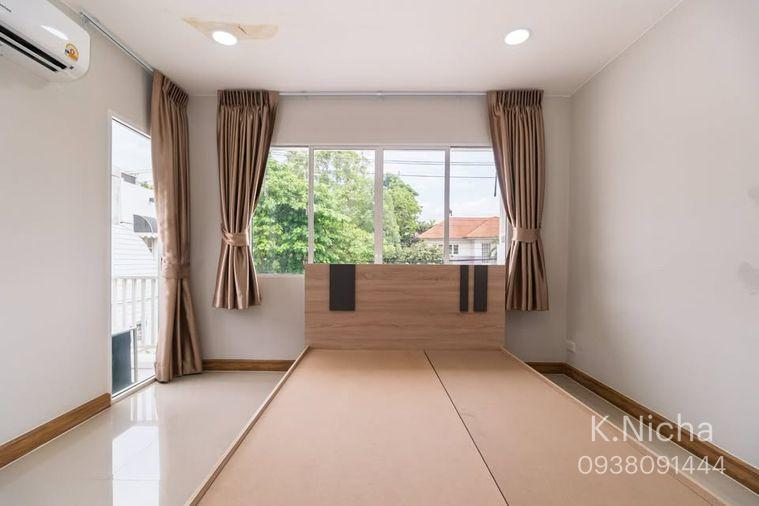 รูป HR3756ให้เช่าบ้านเดี่ยวหลังใหญ่ 122 ตร.ว. ลลิล อินเดอะพาร์ค วัชรพล–พหลโยธิน จอดรถ 6 คัน | Pet Friendly ใกล้สนามบินดอนเมือง - รูปที่ 4/47