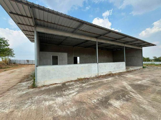picture Land with buildings in Khao Khansong, Sriracha. Good location, attractive price. - 7/17