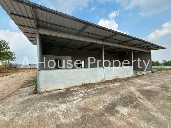picture Land with buildings in Khao Khansong, Sriracha. Good location, attractive price. - 7/17