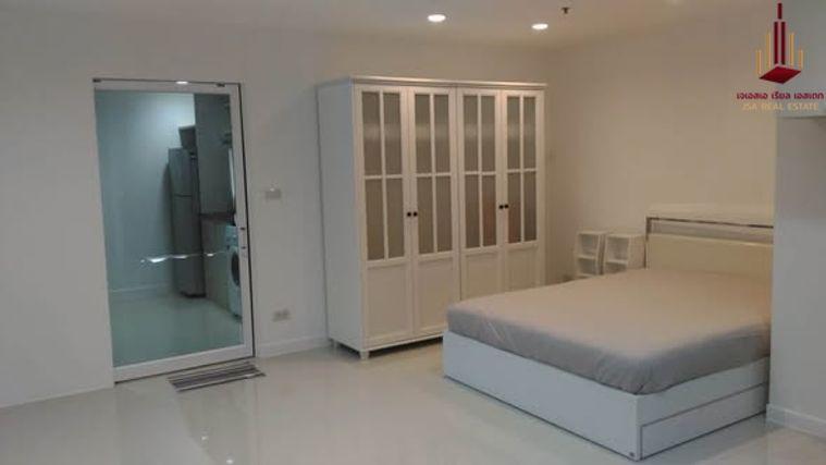 picture ✨ For Rent: Silom Suite Condo ✨💰 Only 20,000 THB/month - 2/4