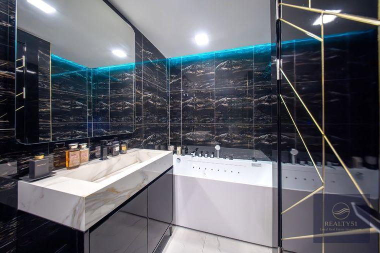 รูป Pattaya City tallest building luxurious residence Grand Solaire Pattaya - รูปที่ 29/72