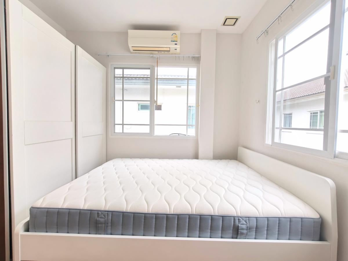 picture Ready-to-move-in detached house with luxury amenities. Excellent structure, no repairs needed. Great value. Close to renowned international schools. - 14/26