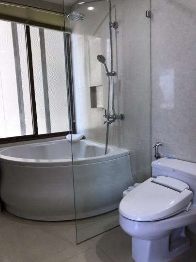 รูป 📣ให้เช่าคอนโด The Emporio Place (BTS พร้อมพงษ์) เฟอร์และเครื่องใช้ไฟฟ้าครบ @onestepliving - รูปที่ 8/11