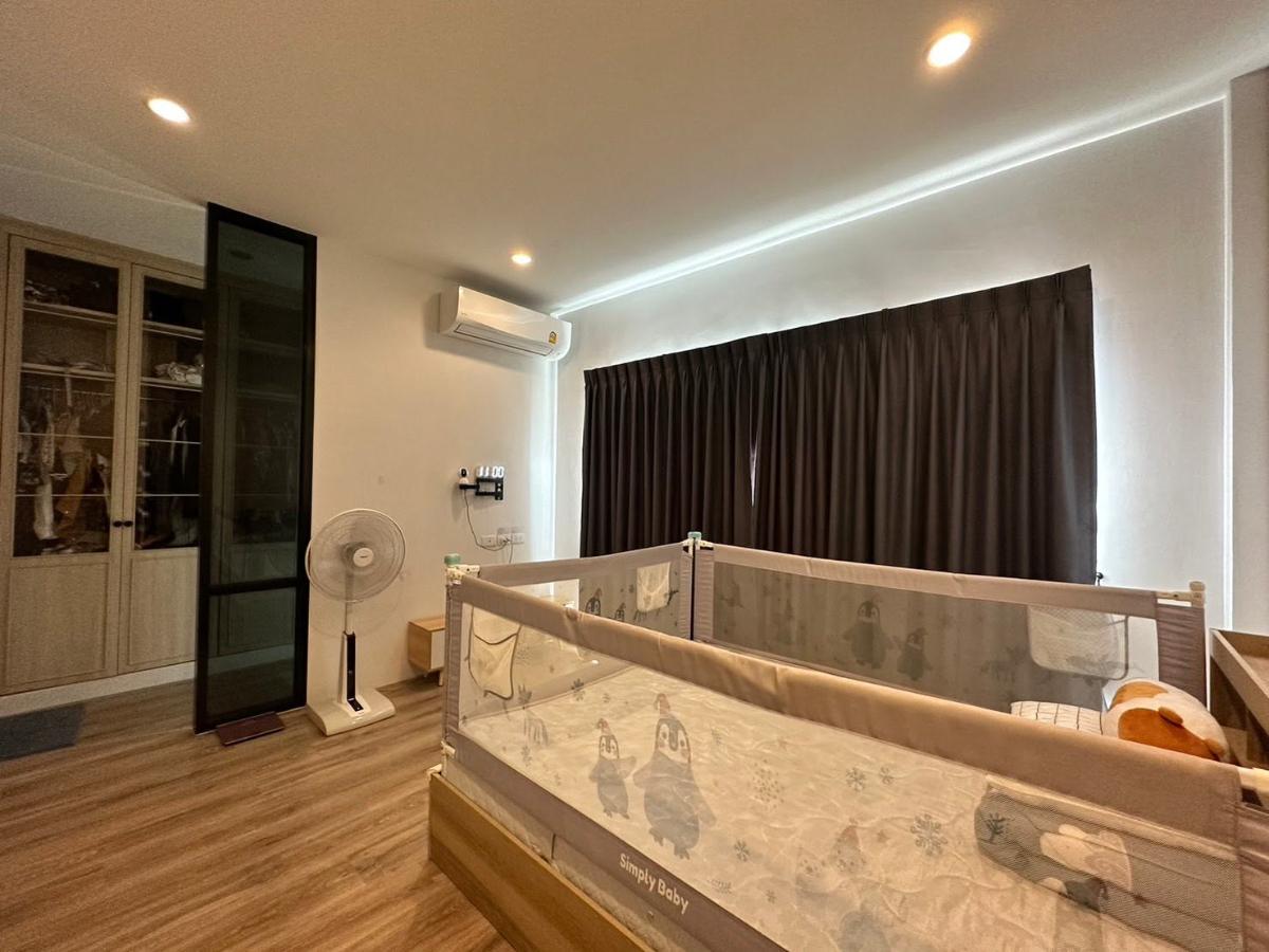 รูป 💥 ขาย ทาวน์โฮม Verve Phetkasem 81 (เวิร์ฟ เพชรเกษม 81) ซอยมาเจริญ (เพชรเกษม 81) แปลงแปลงมุม/ข้าง ✅ มีสวนสไตล์ยุโรปพร้อมน้ำพุ - รูปที่ 19/45