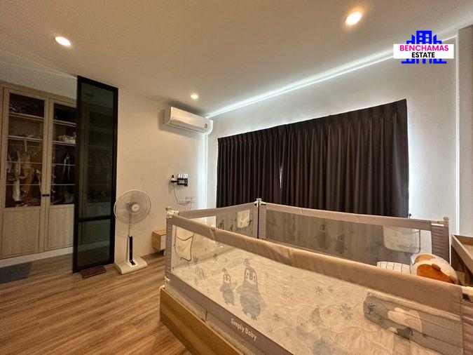 รูป 💥 ขาย ทาวน์โฮม Verve Phetkasem 81 (เวิร์ฟ เพชรเกษม 81) ซอยมาเจริญ (เพชรเกษม 81) แปลงแปลงมุม/ข้าง ✅ มีสวนสไตล์ยุโรปพร้อมน้ำพุ - รูปที่ 19/45