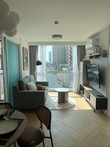 picture Just moved in, Fully finished, fully appliance, 2 beds, nine views  - 4/17