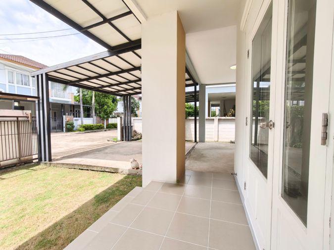 รูป บ้านเดี่ยวที่โฮมมี่และสงบสุข เดินทางสะดวกทั้งรถไฟฟ้าและรถยนต์ Parkway Aliv รามคำแหง (ปาร์คเวย์ชาเล่ต์ เฟสใหม่) ติดรถไฟฟ้า 3 ห้องนอน 3 ห้องน้ำ - รูปที่ 13/21