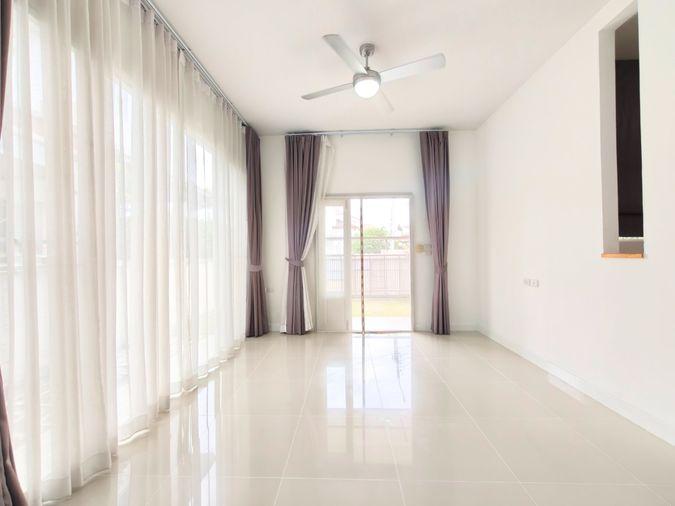 รูป บ้านเดี่ยวที่โฮมมี่และสงบสุข เดินทางสะดวกทั้งรถไฟฟ้าและรถยนต์ Parkway Aliv รามคำแหง (ปาร์คเวย์ชาเล่ต์ เฟสใหม่) ติดรถไฟฟ้า 3 ห้องนอน 3 ห้องน้ำ - รูปที่ 3/21