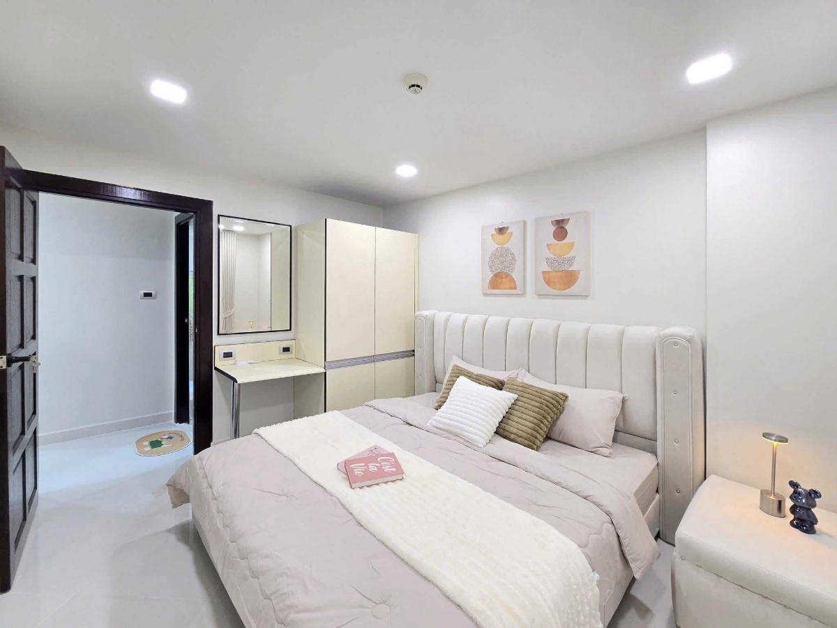 รูป 🏝️ขาย Park Lane Resort Condominium จอมเทียน ชั้น 8 ตึกแรกติดป้อมยาม สระว่ายน้ำรอบโครงการ พร้อมเฟอร์นิเจอร์ครบ  ✅หิ้วกระเป๋าเข้าอยู่ได้เลย - รูปที่ 1/14