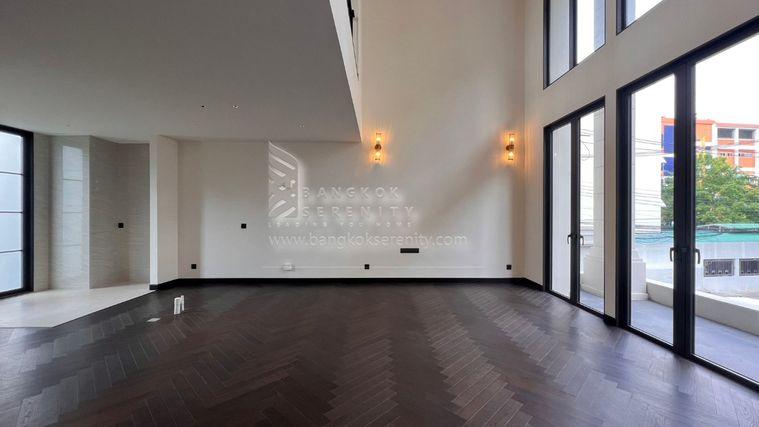 picture Luxury Townhome for sale at Silom Sathorn - 14/44