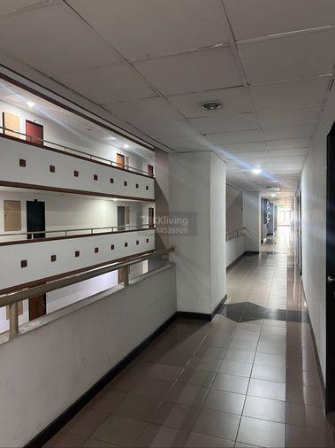 picture Specious studio 61 sqm, just renovated - 23/25