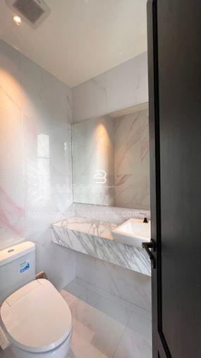 picture Luxury Townhome for sale at Silom Sathorn - 19/44
