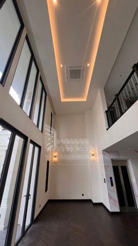 picture Luxury Townhome for sale at Silom Sathorn - 17/44