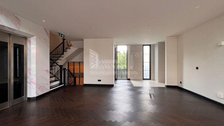 picture Luxury Townhome for sale at Silom Sathorn - 18/44