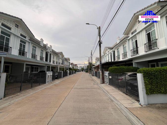 picture ðĨ Townhome for Saleâ
Indy SrinakarinâPhraeksa | Near BTS Phraeksa - 9/19