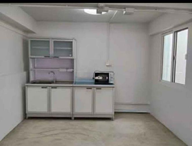 รูป HR3762เช่าบ้านเดี่ยวรีโนเวทใหม่ พร้อมเข้าอยู่ ทำเลโชคชัย 4 ซอย 56 (เหมาะอยู่อาศัย / โฮมออฟฟิศ)เครื่องใช้ไฟฟ้าและเครื่องปรับอากาศใหม่ยกชุด - รูปที่ 15/16