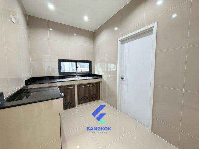 รูป 🏡🔥 บ้านเดี่ยวหลังมุม สวยพร้อมอยู่ | ติวานนท์–แจ้งวัฒนะ 💰 5.29 ล้าน | ฟรีโอน! | หน้าบ้านทิศใต้ ฟรีโอน!!! - รูปที่ 42/43
