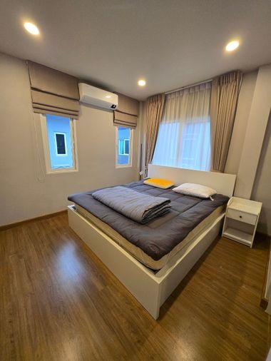 รูป บ้านเดี่ยวให้เช่า 🔥 Centro Phahol-Vibhavadi 2 🔥 4 ห้องนอน 4 ห้องน้ำ บ้านมุม เฟอร์นิเจอร์ และ เครื่องใช้ไฟฟ้าครบ  - รูปที่ 5/16