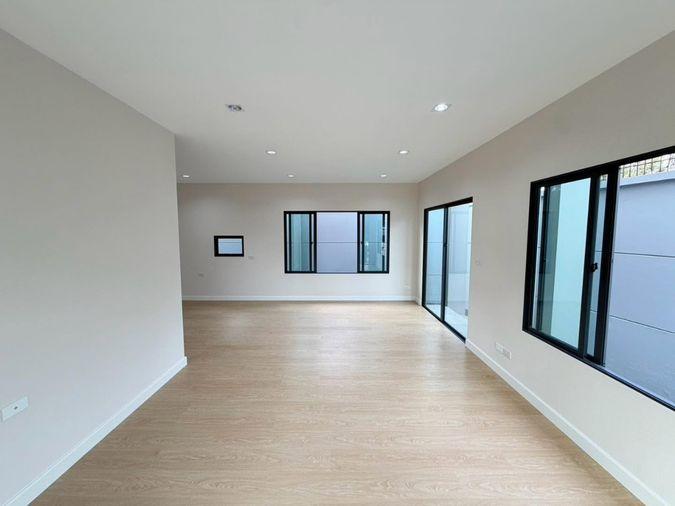 รูป 🏡🔥 บ้านเดี่ยวหลังมุม สวยพร้อมอยู่ | ติวานนท์–แจ้งวัฒนะ 💰 5.29 ล้าน | ฟรีโอน! | หน้าบ้านทิศใต้  ฟรีโอน!!! - รูปที่ 17/43