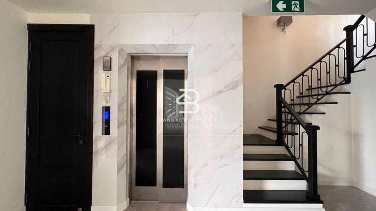 picture Luxury Townhome for sale at Silom Sathorn - 11/44