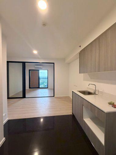 picture A Space Mega Bangna | Clearance Sale Direct from Developer (21st High Floor 1BR Fully Furnished Package) - 1/11