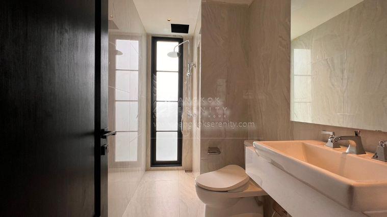 picture Luxury Townhome for sale at Silom Sathorn - 24/44