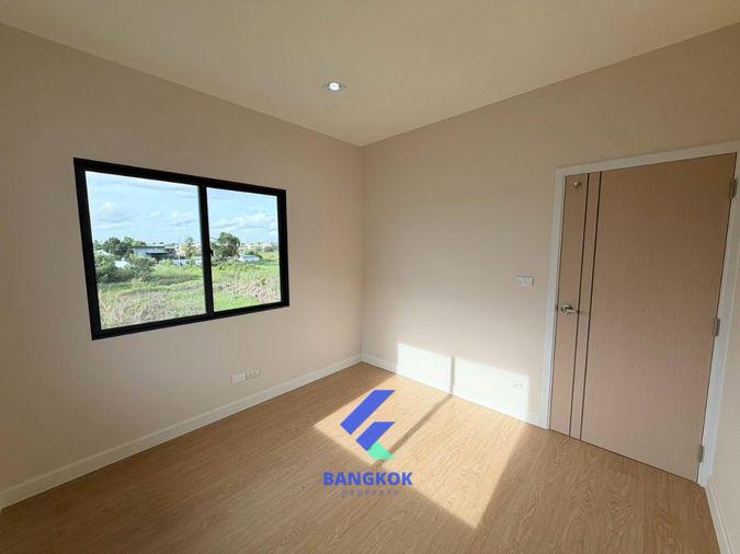 รูป 🏡🔥 บ้านเดี่ยวหลังมุม สวยพร้อมอยู่ | ติวานนท์–แจ้งวัฒนะ 💰 5.29 ล้าน | ฟรีโอน! | หน้าบ้านทิศใต้ ฟรีโอน!!! - รูปที่ 26/43