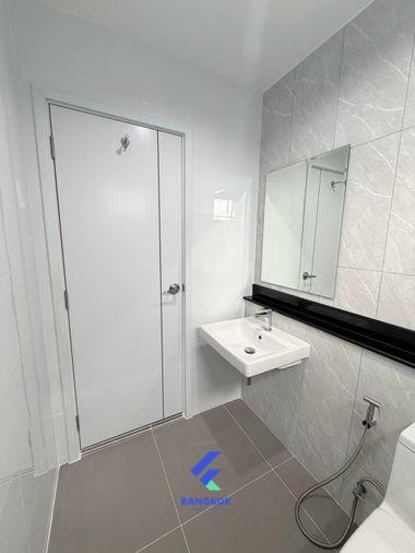รูป 🏡🔥 บ้านเดี่ยวหลังมุม สวยพร้อมอยู่ | ติวานนท์–แจ้งวัฒนะ 💰 5.29 ล้าน | ฟรีโอน! | หน้าบ้านทิศใต้ ฟรีโอน!!! - รูปที่ 7/43
