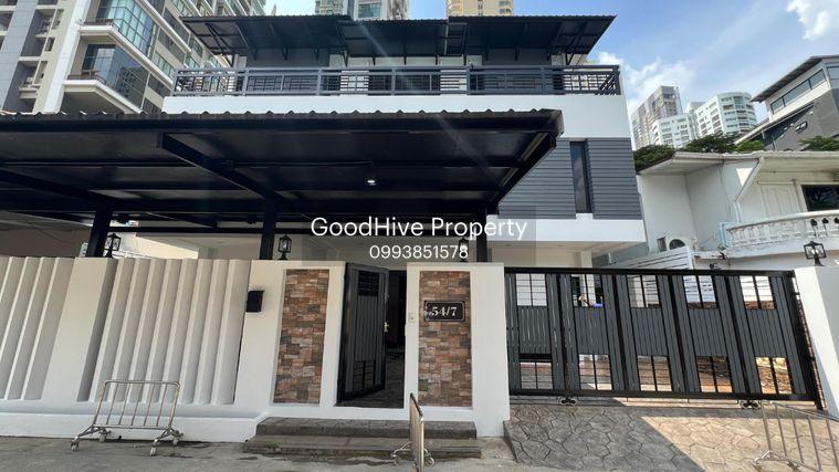 picture Townhouse for rent in Sukhumvit26 - 1/5