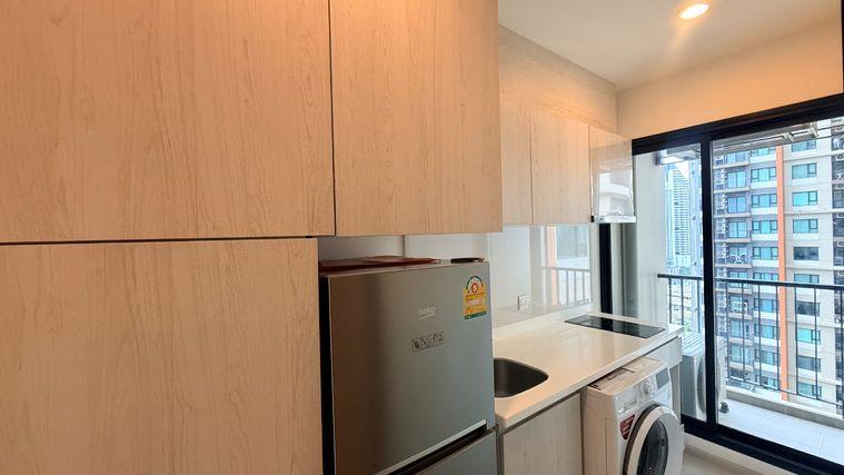 picture Life Asoke: Beautiful room ready for rent, fully furnished with appliances. - 14/16