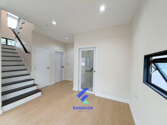 รูป 🏡🔥 บ้านเดี่ยวหลังมุม สวยพร้อมอยู่ | ติวานนท์–แจ้งวัฒนะ 💰 5.29 ล้าน | ฟรีโอน! | หน้าบ้านทิศใต้ ฟรีโอน!!! - รูปที่ 20/43